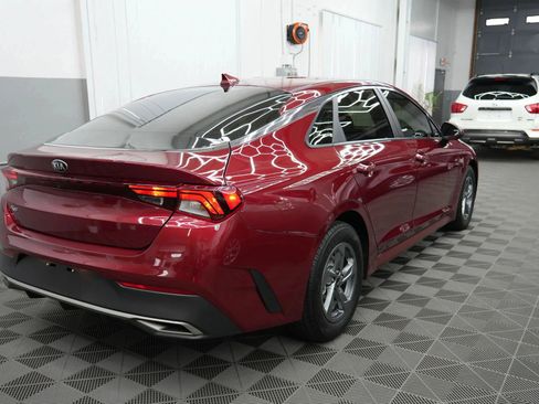 Used 2021 Kia K5 LX image 4