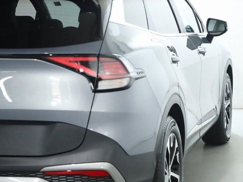 Used 2023 Kia Sportage EX FWD image 46