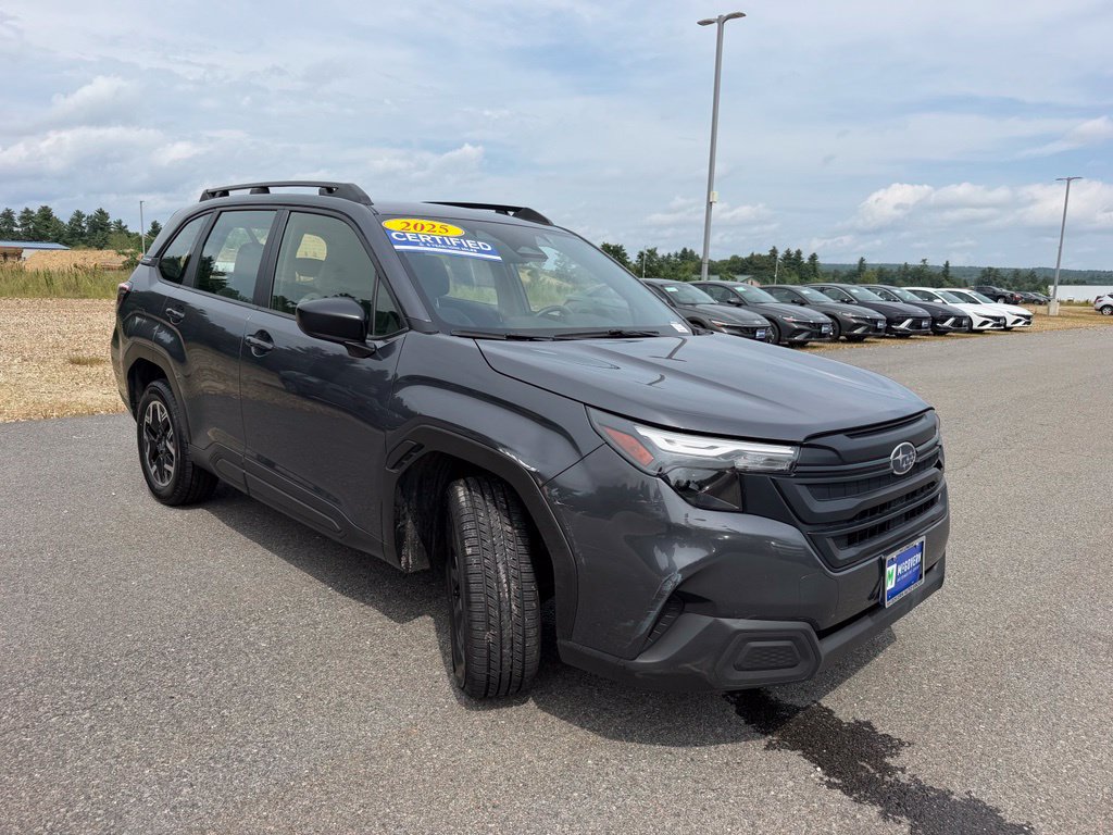 Used 2025 Subaru Forester AWD/4WD image 4