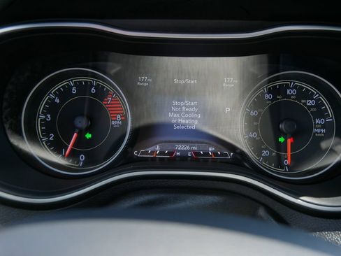 Used 2020 Jeep Cherokee Limited AWD/4WD image 33