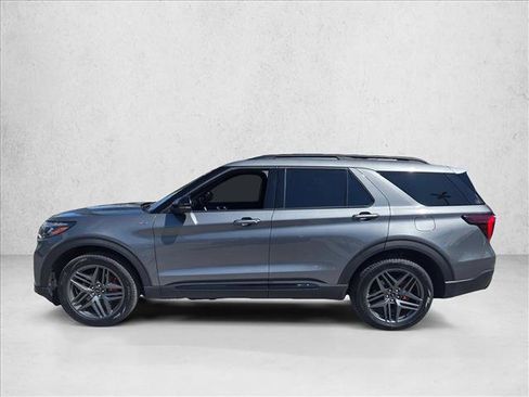 Used 2025 Ford Explorer ST-Line w/ ST-Line Street Pack image 9