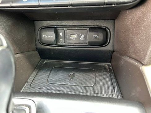 Used 2020 Hyundai Santa Fe Limited FWD image 32