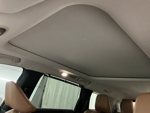 Used 2023 INFINITI QX60 Sensory image 18