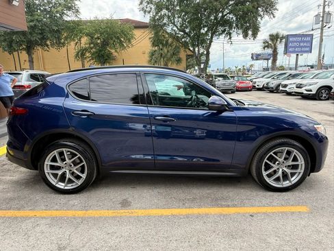Used 2018 Alfa Romeo Stelvio Ti Sport AWD/4WD image 4