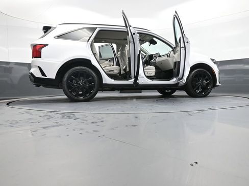 Certified 2023 Kia Sorento SX image 50