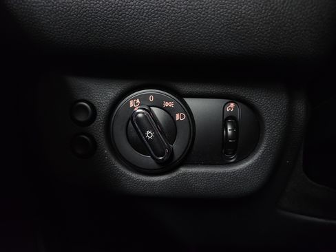 Used 2017 MINI Cooper Clubman ALL4 image 10