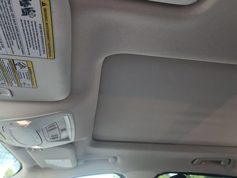 Used 2019 Ford Escape SEL AWD/4WD image 18