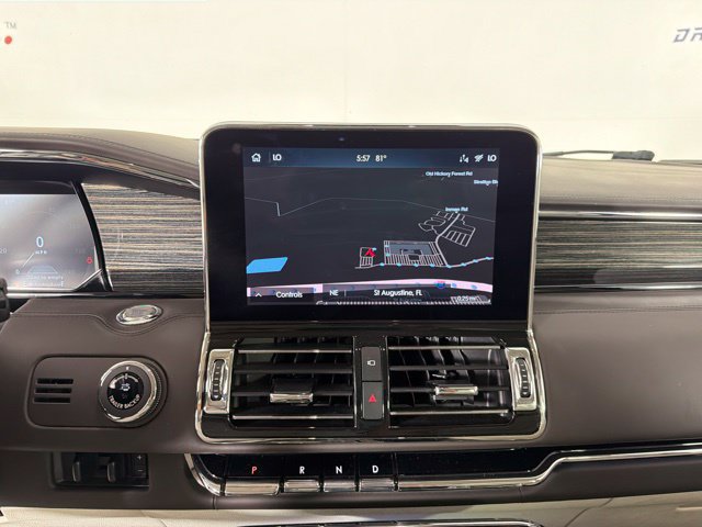 Used 2021 Lincoln Navigator Black Label w/ Special Edition Package AWD/4WD image 26