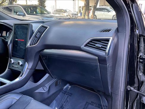 Used 2023 Ford Edge ST image 18