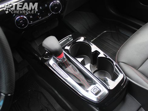 Used 2025 Chevrolet Trax RS w/ Driver Confidence Package image 18