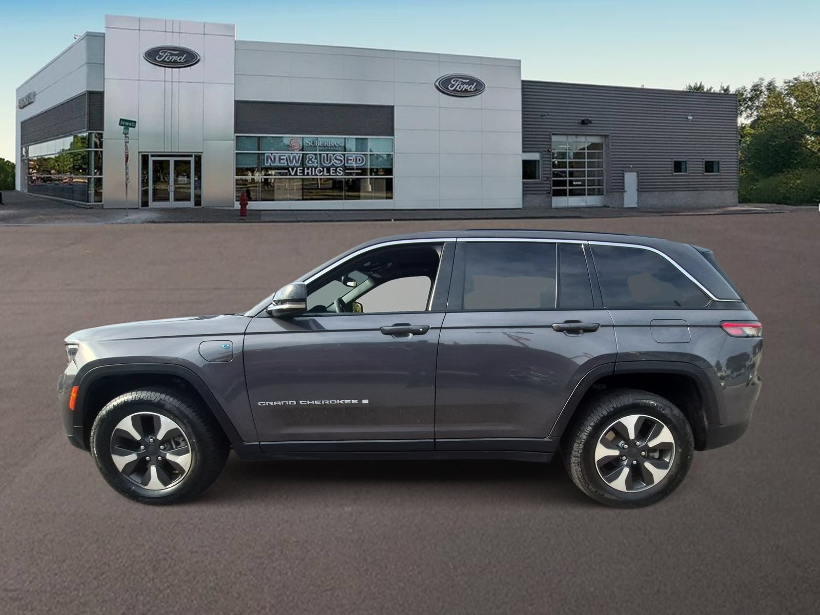 Used 2024 Jeep Grand Cherokee Limited 4xe AWD/4WD image 6