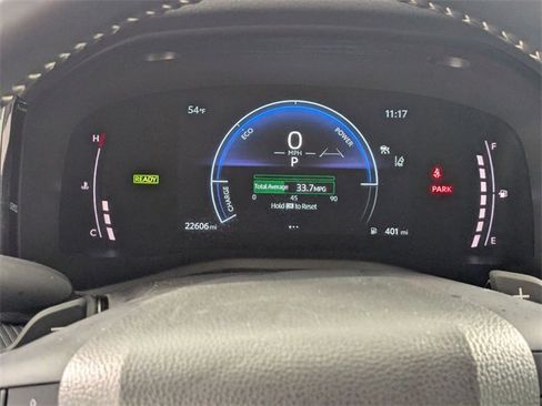 Used 2025 Toyota Camry SE image 17