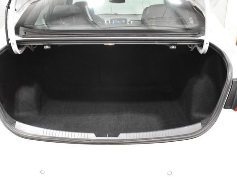Used 2024 Chevrolet Malibu LT FWD image 27
