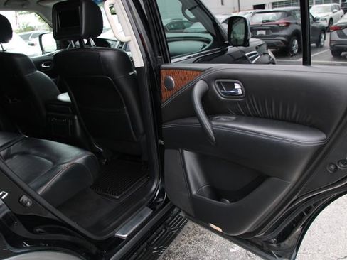 Used 2017 Nissan Armada Platinum AWD/4WD image 32