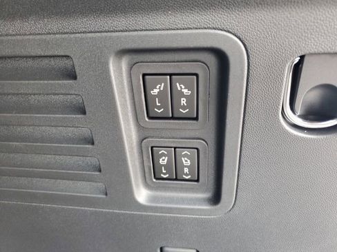 New 2026 Buick Enclave Sport Touring image 32