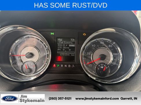 Used 2011 Chrysler Town & Country Touring w/ Entertainment Group #1 FWD image 26