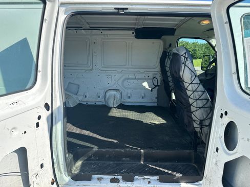 Used 2008 Ford E-150 and Econoline 150 RWD image 9