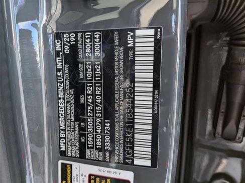 Certified 2026 Mercedes-Benz GLS 450 4MATIC image 17