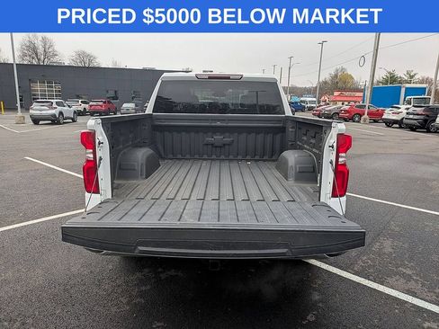 Used 2023 Chevrolet Silverado 1500 LTZ AWD/4WD image 23