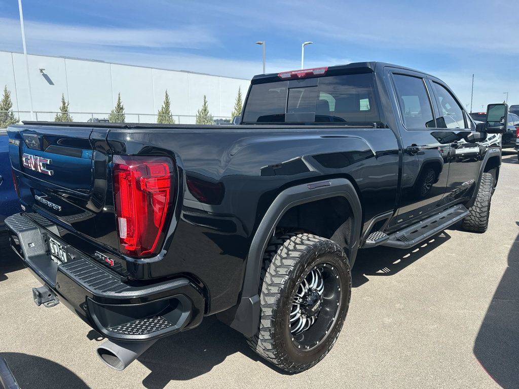 Used 2020 GMC Sierra 2500 AT4 w/ AT4 Premium Package AWD/4WD image 4