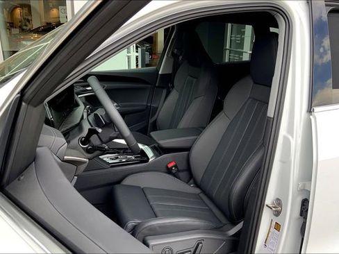 New 2025 Audi Q5 Premium Plus image 8