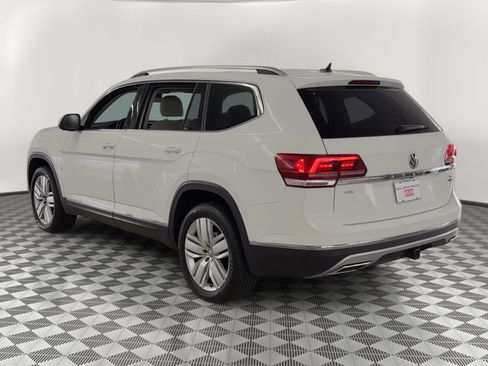 Used 2018 Volkswagen Atlas SEL Premium image 3