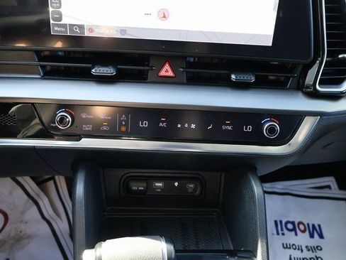 Used 2023 Kia Sportage EX image 26