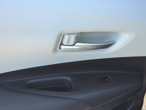 Used 2024 Toyota Corolla SE FWD image 7
