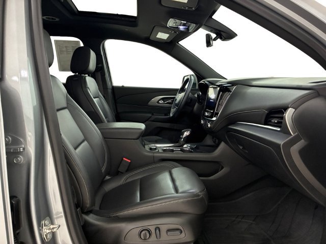Certified 2023 Chevrolet Traverse LT w/ LT Premium Package AWD/4WD image 14