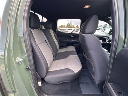 Used 2021 Toyota Tacoma TRD Off-Road image 25