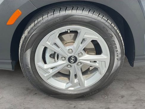 Used 2022 Hyundai Kona SEL image 9