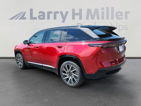 New 2025 Jeep Wagoneer S Limited image 3