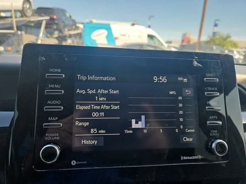 Used 2021 Toyota Camry SE image 16