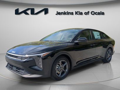 New 2025 Kia K4 LXS