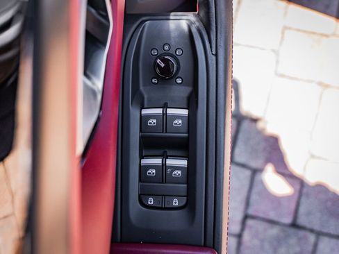 Used 2023 Lamborghini Urus S AWD/4WD image 18