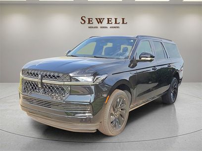 New 2025 Lincoln Navigator L Reserve w/ Jet Appearance Package