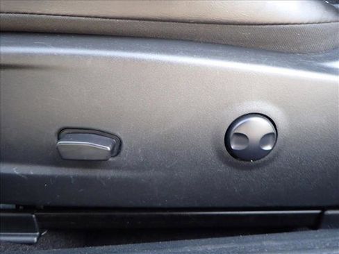 Used 2023 Dodge Challenger R/T w/ T/A Package image 10