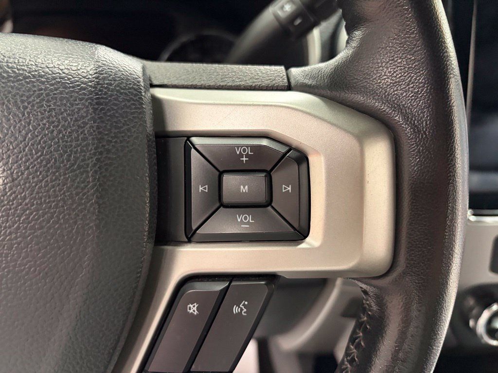 Used 2022 Ford F250 Lariat w/ Lariat Value Package AWD/4WD image 13