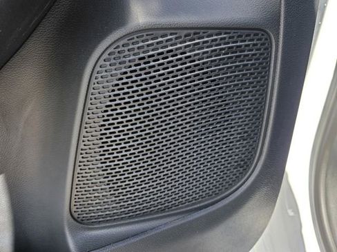 New 2026 Chrysler Voyager LX image 25