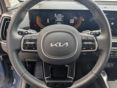 Used 2025 Kia Sorento EX image 12