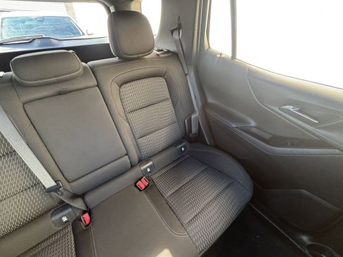 Used 2025 Chevrolet Equinox LT image 37