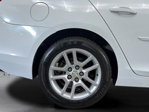Used 2015 Chevrolet Malibu LT w/ Power Convenience Package FWD image 35