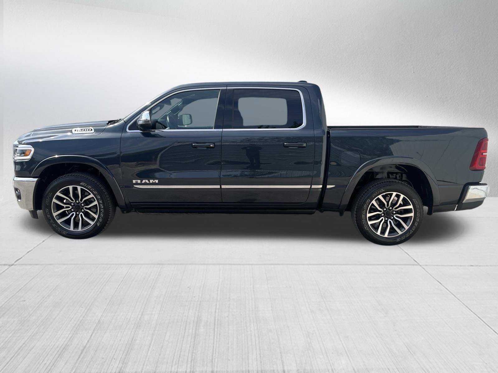 Used 2026 RAM 1500 Limited AWD/4WD image 4