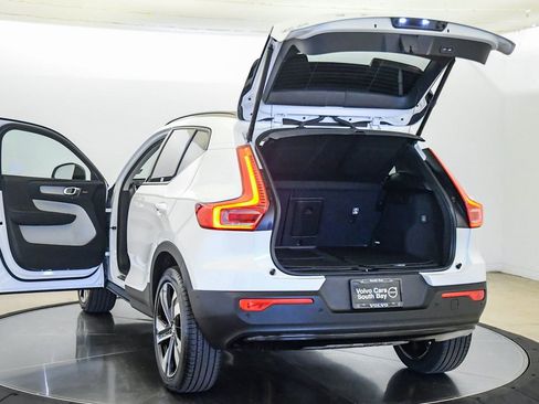 Certified 2026 Volvo XC40 B5 Ultra w/ Climate Package AWD/4WD image 26