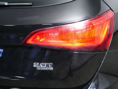 Used 2016 Audi Q5 2.0T Premium image 17