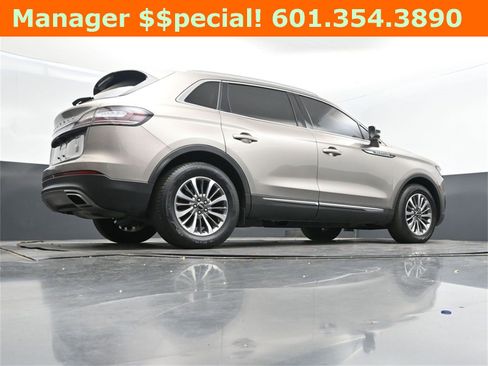 Used 2020 Lincoln Nautilus FWD w/ Equipment Group 101A image 41