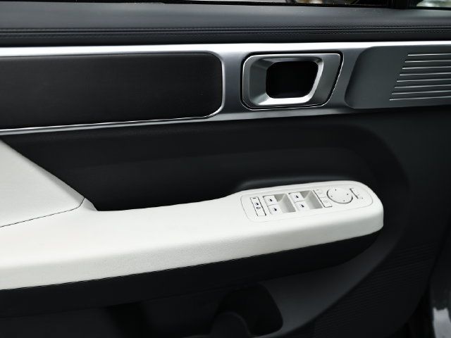 Certified 2026 Hyundai Santa Fe SE FWD image 14