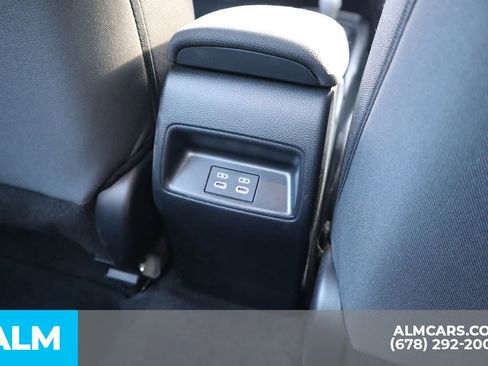 Used 2025 Toyota Corolla LE image 23