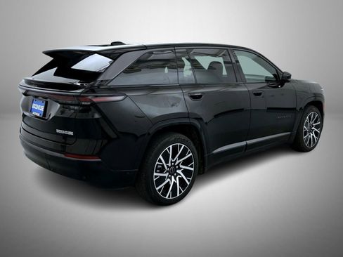 Used 2025 Jeep Wagoneer S Limited image 5