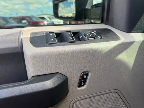 Used 2022 Ford F350 XL w/ STX Appearance Package AWD/4WD image 25